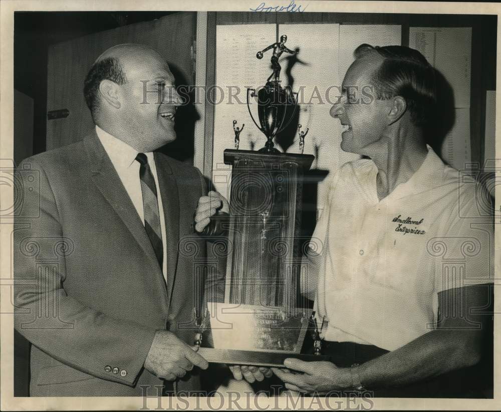 Press Photo Harry Golden (Professional Bowlers Asso. Director) and Bob Strampe - Historic Images