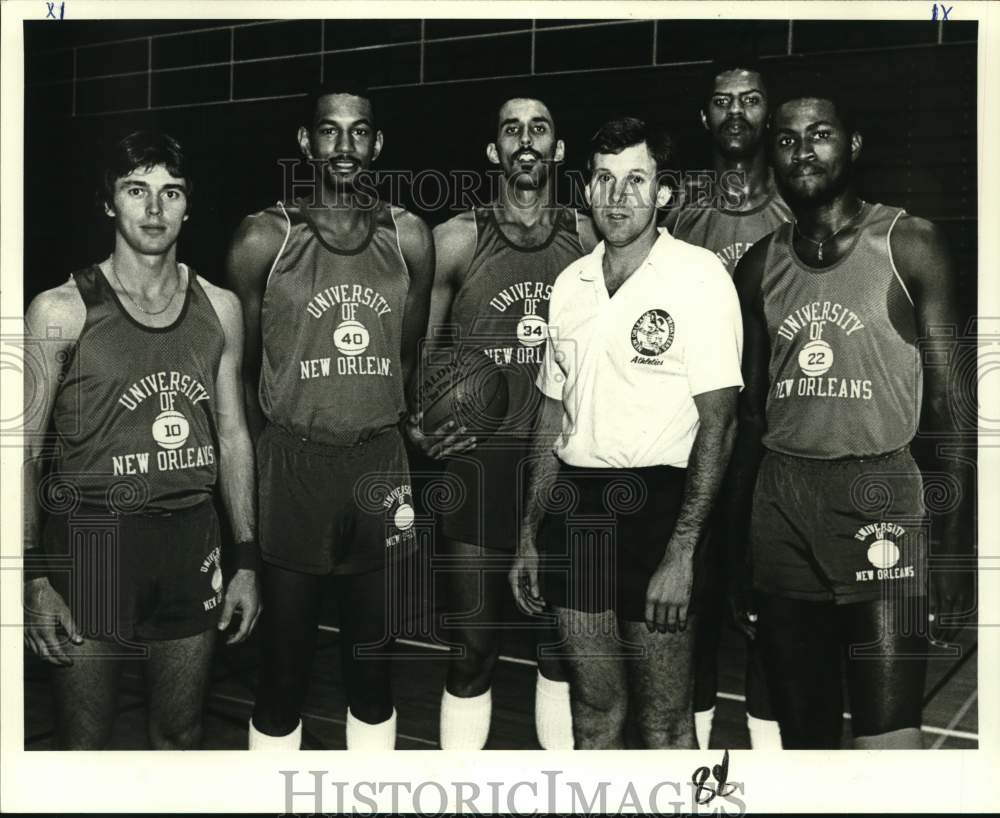 1979 Press Photo Men&#39;s basketball Don Smith with his starters. - nos34840- Historic Images