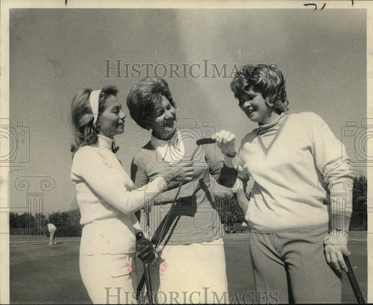 1973 Press Photo Golfers Marlene Hagge, Marilyn Smith, Cynthia Sullivan - Historic Images