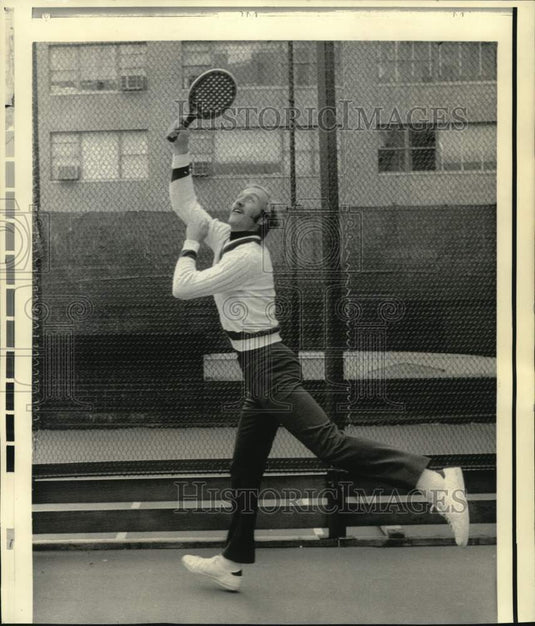 1973 Press Photo Stan Smith at a tennis exhibition game in New York - nos35697- Historic Images