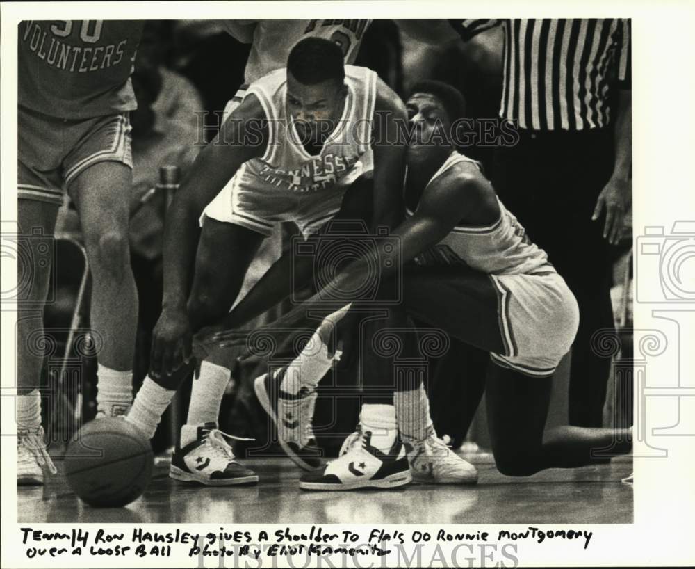 1988 Press Photo Tennessee and Florida fight over a lost basketball in game. - Historic Images