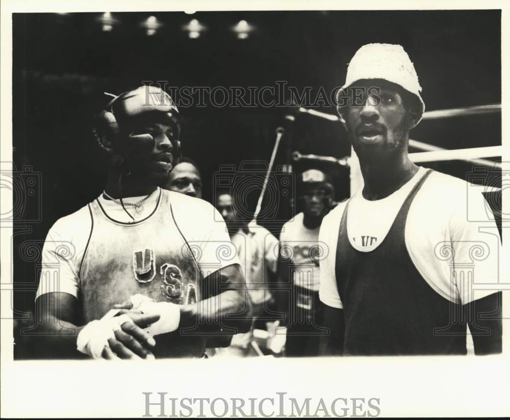 1978 Press Photo Boxers Leon Spinks, Leroy Diggs Prep for Ali-Spinks Bout - Historic Images