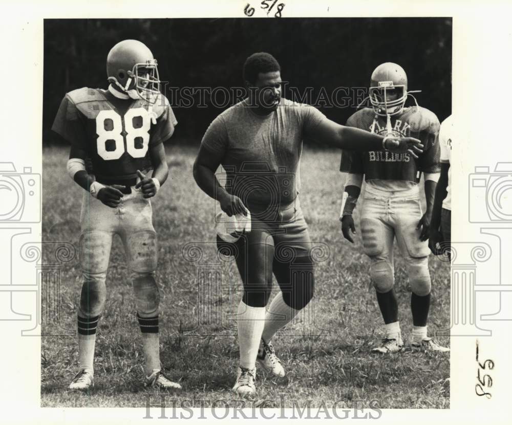 1982 Press Photo Former Saints Emanuel Zanders, assistant at Clark High. - Historic Images