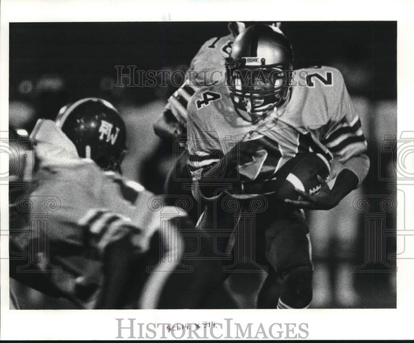 1985 Press Photo Brian Taylor, Football Player in B.T. Washington Game ...
