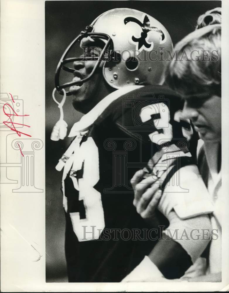 1979 Press Photo Mike Strochan, New Orleans Saints Football Player in Game - Historic Images