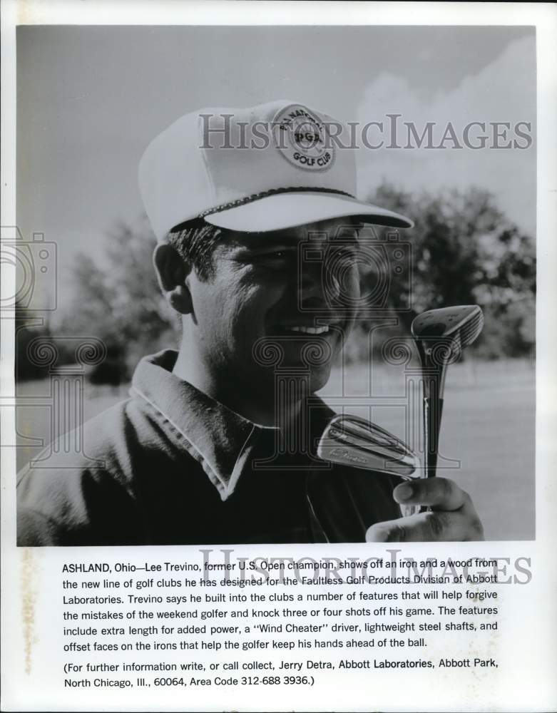 1969 Press Photo Lee Trevino, U.S. Open Golf Champion with Golf Clubs in Ohio- Historic Images