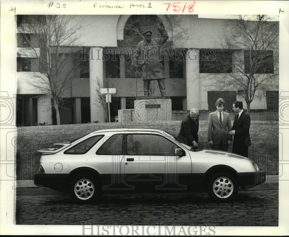 1985 Press Photo Unveiling of 1985 Ford Merkur at New Orleans Hilton - not00588 - Historic Images