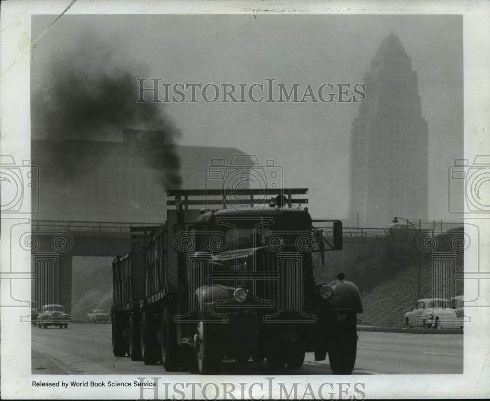 1968 Press Photo Air-Polluting Truck Adds to the Smog - not01385-Historic Images