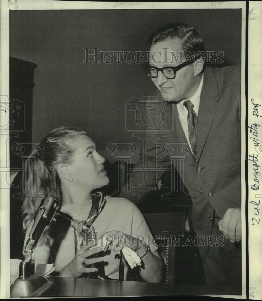 1969 Press Photo Mrs. Ross de Lorenzo and Representative John W. Wydler-Historic Images