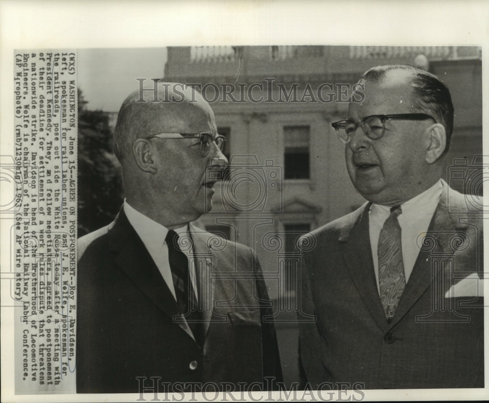 1963 Press Photo Davidson and Wolfe at White House meet with President Kennedy.-Historic Images