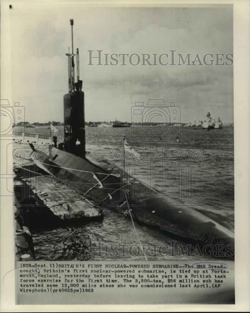 1963 Press Photo Ships - HMS Dreadnought Tieds Up at Portsmouth, England-Historic Images