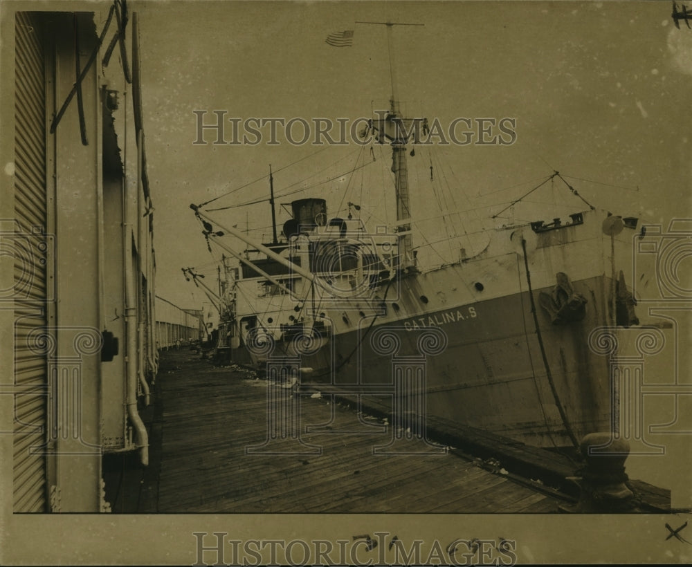 1962 The Catalina S, docked at the Dumaine st. wharf - Historic Images