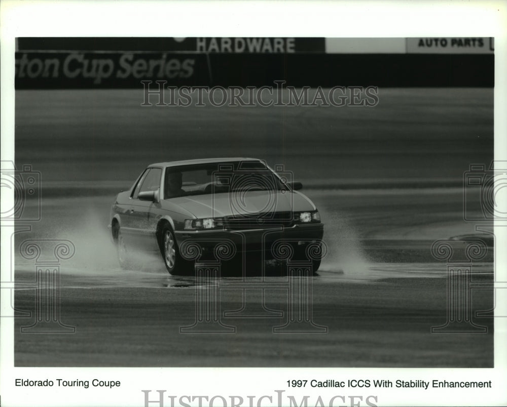 1997 Press Photo A Cadillac ICCS Eldorado Touring Coupe races around the track - Historic Images