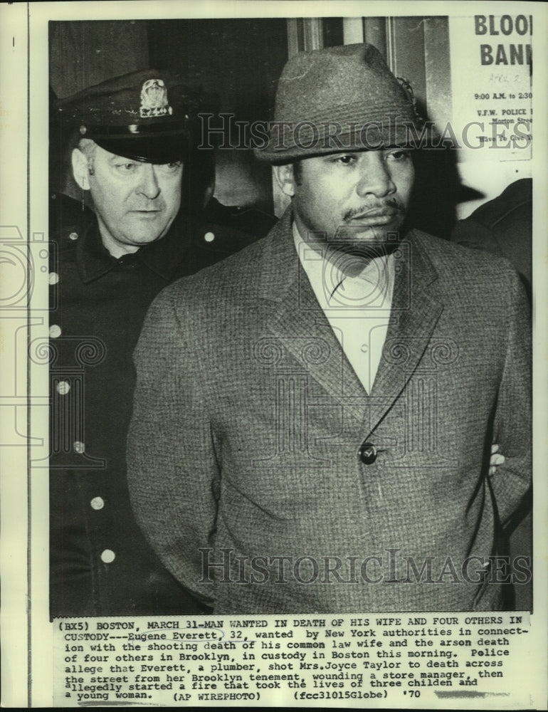 1970 Eugene Everett, in custody for killing wife &amp; four others - Historic Images