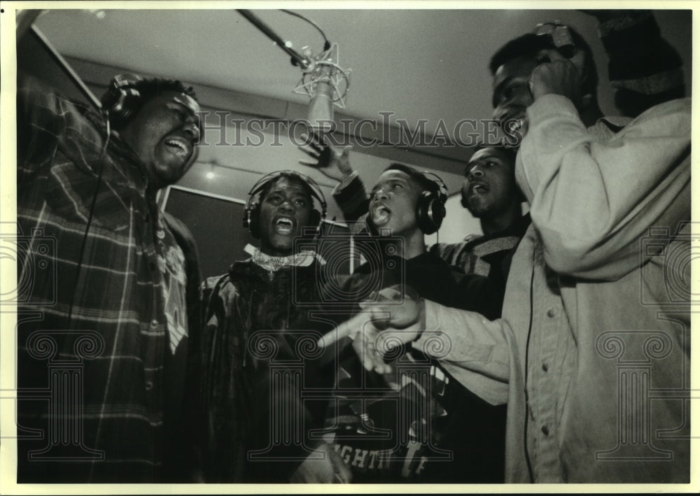 1991 Rappers, East Side Wrecking Squad rehearse in Pittsburgh studio - Historic Images