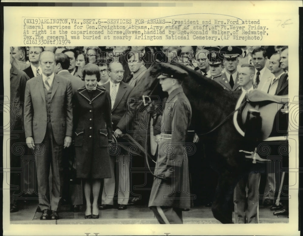 1974 Press Photo President &amp; Mrs. Ford attend funeral services of General Abrams - Historic Images