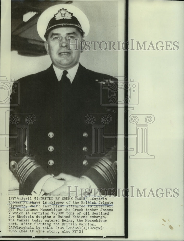 1966 Press Photo Captain Thomas Fanshawe, skipper of British frigate Plymouth-Historic Images