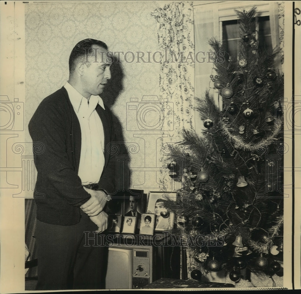 1971 Richard Fecteau celebrates Christmas--After 19 years - Historic Images