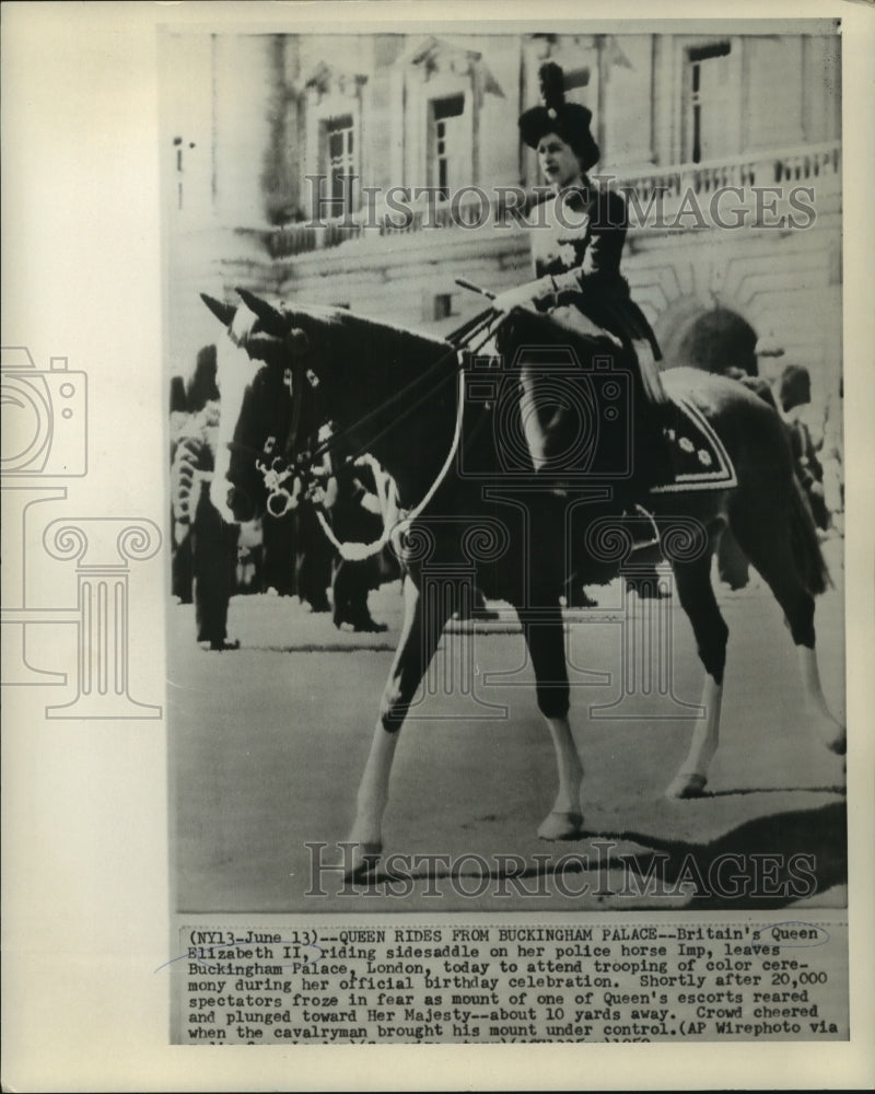 1959 Queen Elizabeth II rides from Buckingham Palace - Historic Images