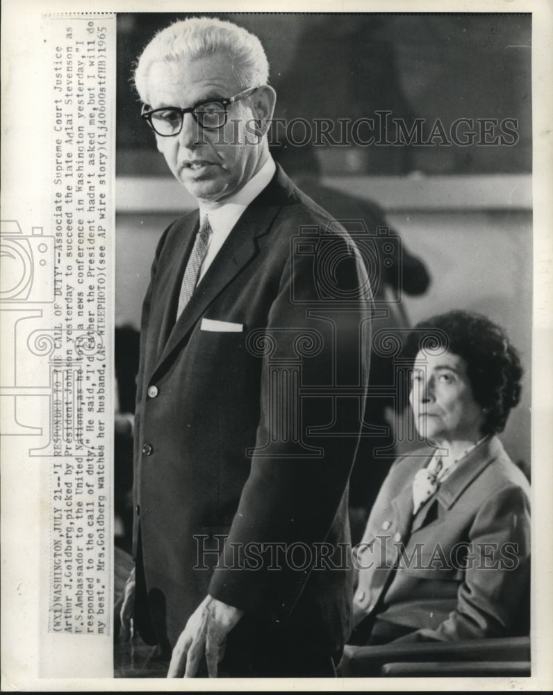 1965 Press Photo Mr. &amp; Mrs. Arthur Goldberg at Washington news conference-Historic Images