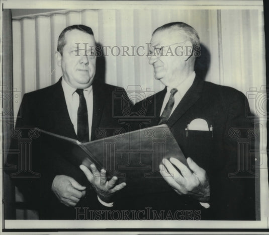 1968 Arthur Felt & Lambert new AP officers for Louisiana-Mississippi - Historic Images