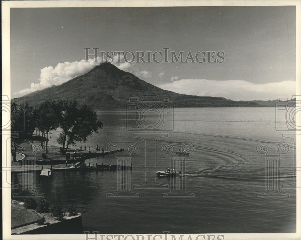 1967 Mountains and lakes of Guatemala - Historic Images