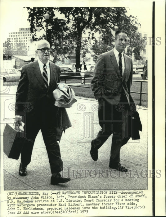 1973 Former White House Chief of Staff Haldeman & attorney at court - Historic Images