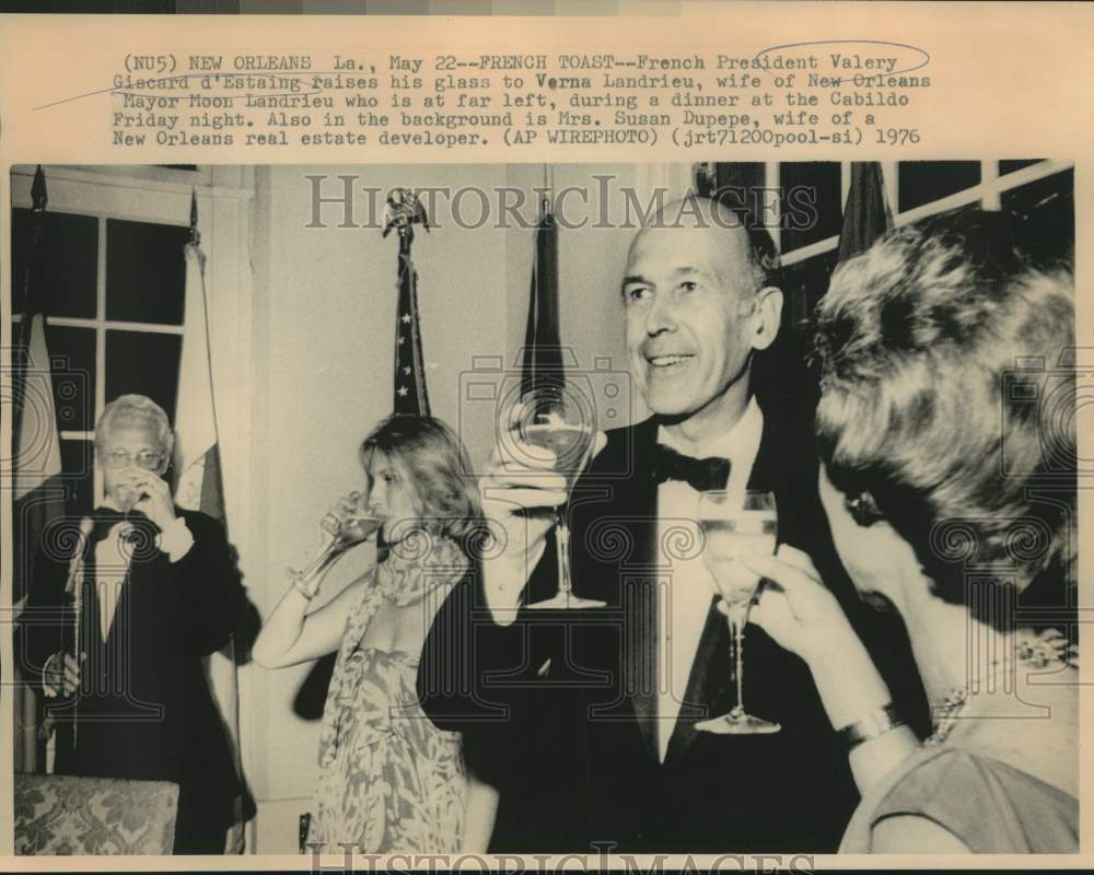 1976 French President d&quot;Estaing toast Mrs. Landrieu in New Orleans - Historic Images