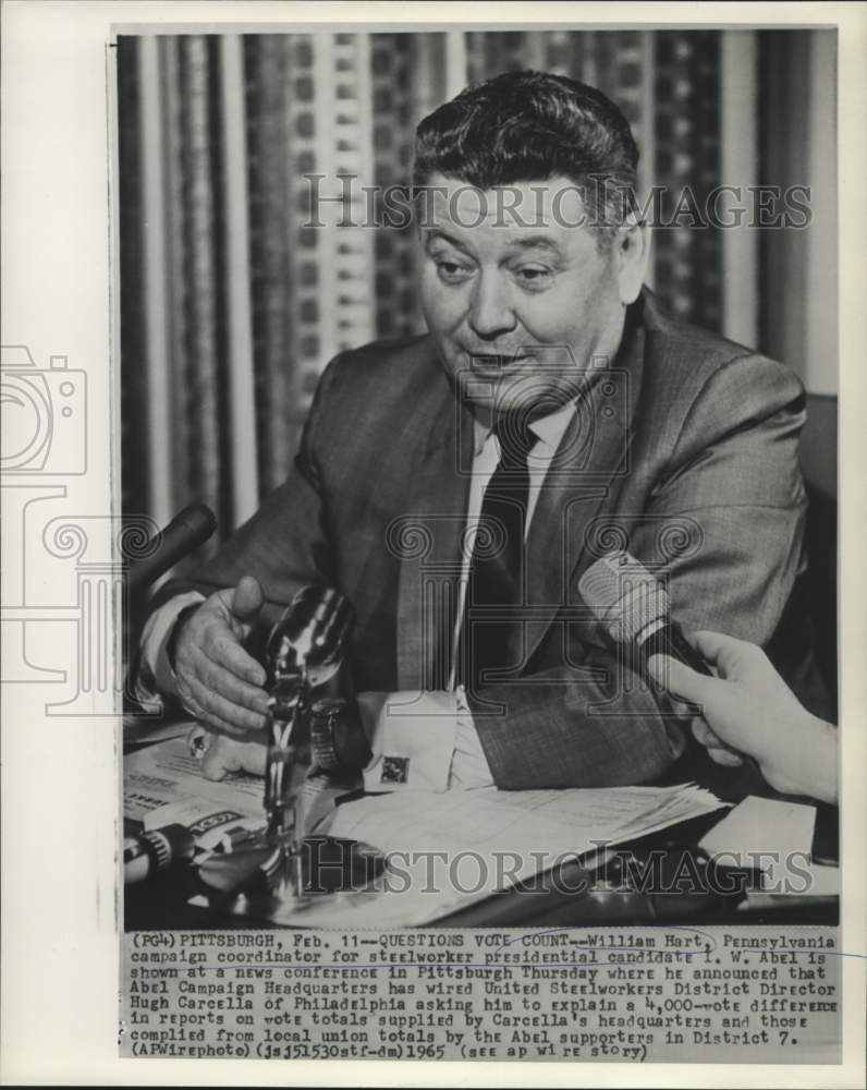 1965 Press Photo William Hart, campaign coordinator for I.W, Abel with press-Historic Images