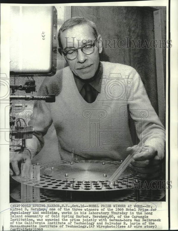 1969 Press Photo Dr. Alfred Hershey, Nobel winner for physiology & med