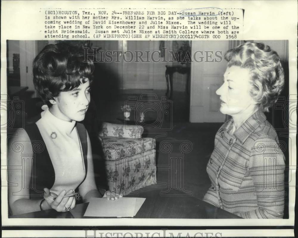 1968 Julie Nixon&#39;s bridesmaid Susan Harvin &amp; mother make plans - Historic Images