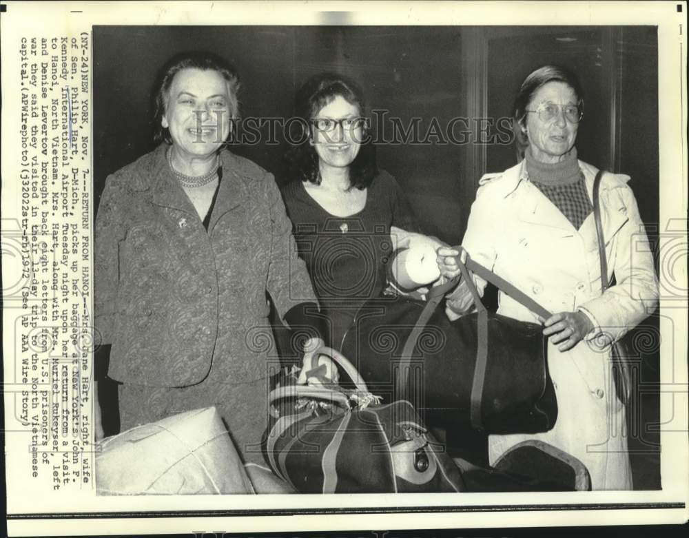 1972 Mrs. Jane Hart &amp; others arrive at Kennedy Airport from Hanoi - Historic Images