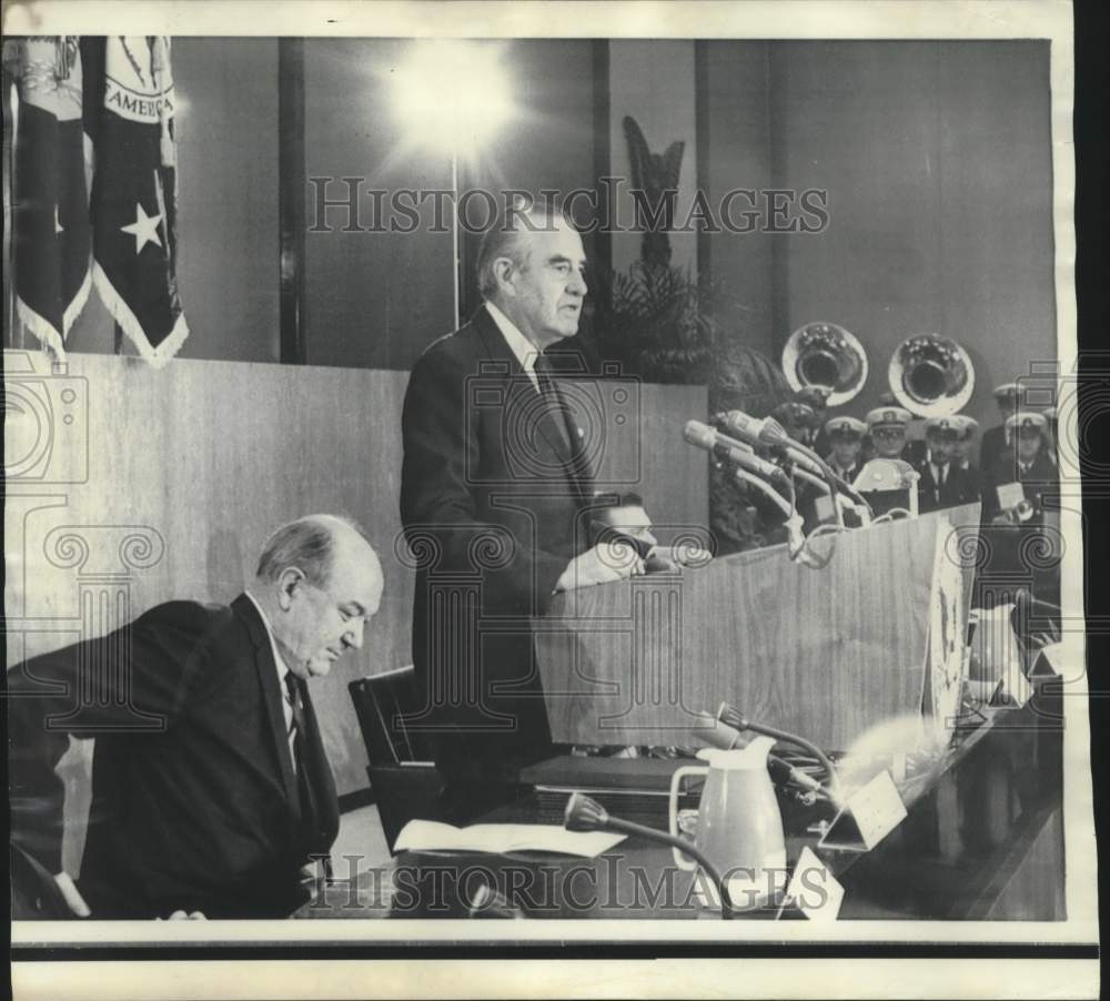 1968 Press Photo Averell Harriman praised Dean Rusk at Human Rights meeting-Historic Images