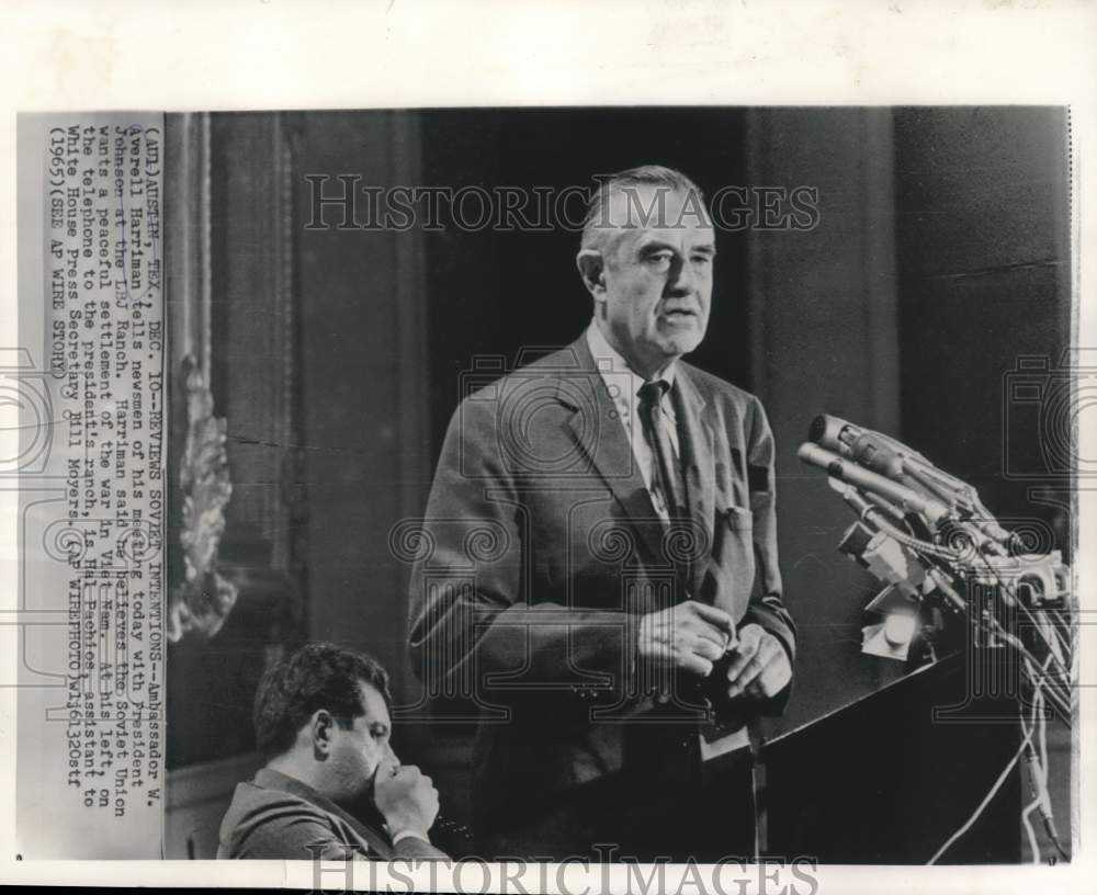 1965 Averell Harriman and another with newsmen in Texas - Historic Images