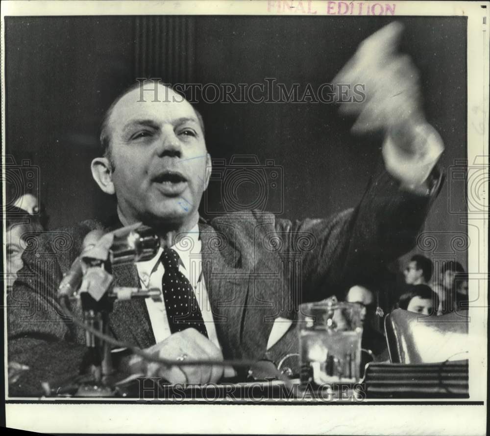 1970 Secretary of Labor James D. Hodgson at news conference - Historic Images