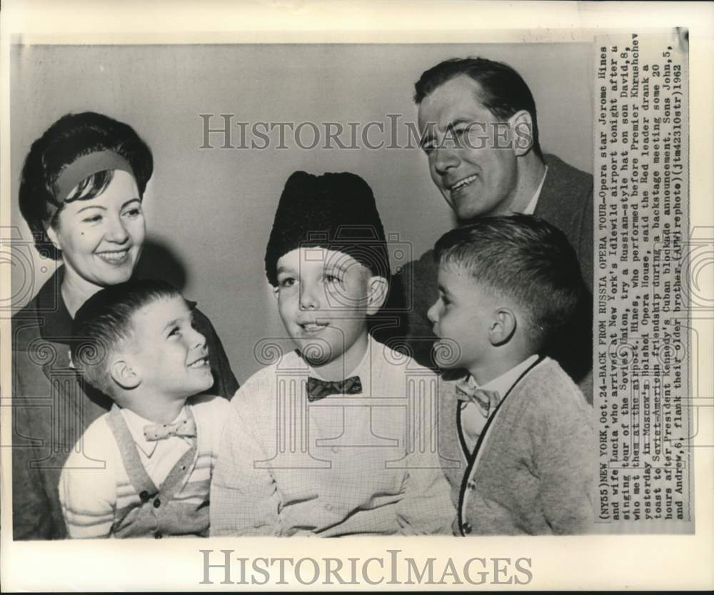 1962 Opera star Jerome Hines &amp; wife greeted by sons in New York - Historic Images