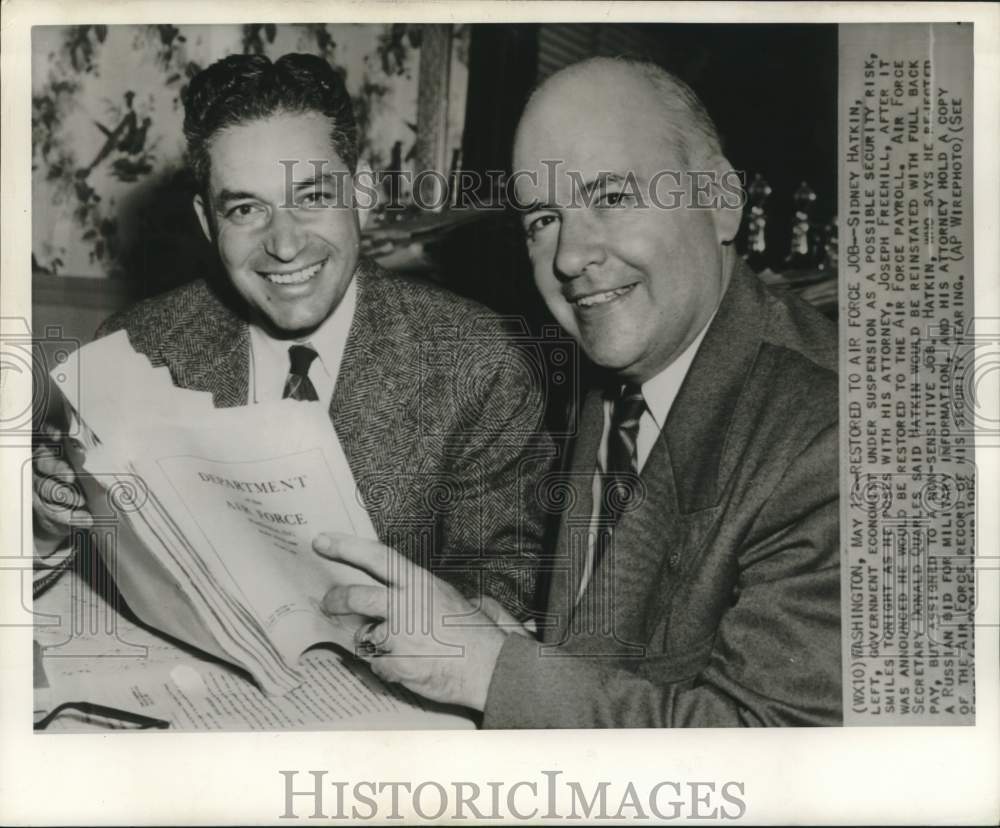 1956 Press Photo Sidney Hatkin &amp; attorney hold record of security hearing-Historic Images