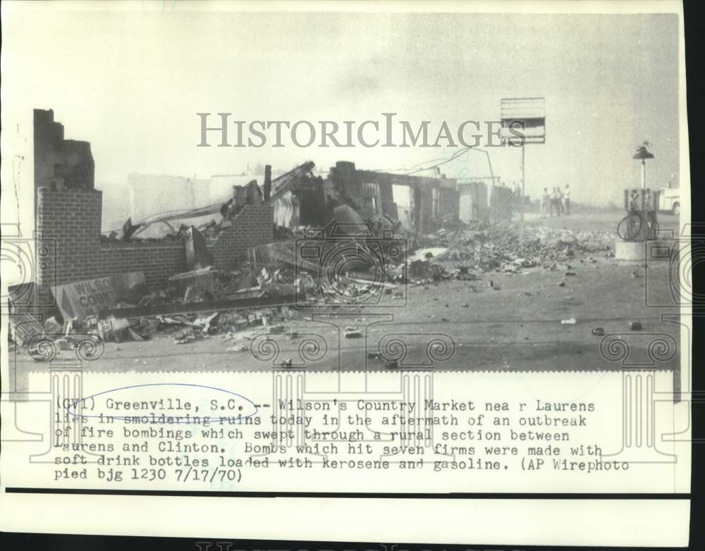 1970 Press Photo Wilson&#39;s Country Market scene of fire bombings near Greenville-Historic Images