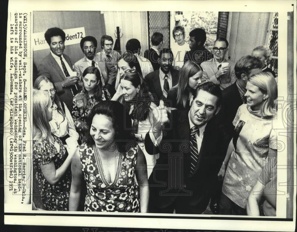 1971 Press Photo Senator &amp; Mrs. Harris with supporters at campaign headquarters-Historic Images