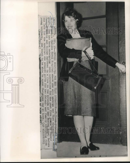 1962 Press Photo Kathy Hillery, 15, at Chelsea Naval Hospital for 71st operation-Historic Images