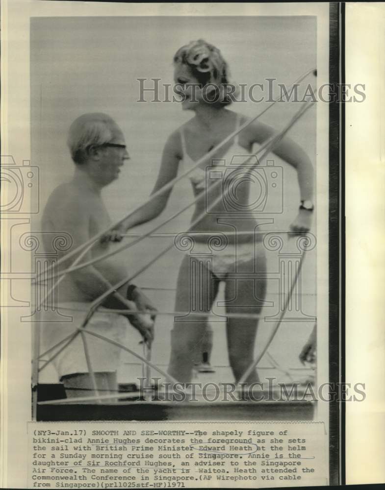 1971 Annie Hughes and British PM Edward Heath aboard Waitoa - Historic Images