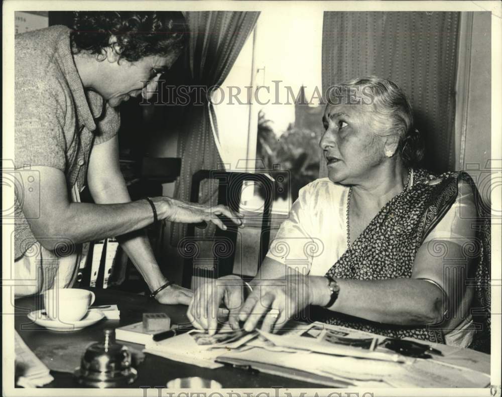 1969 Lady Dhanvanthi Rama Rau, health &amp; birth control director - Historic Images