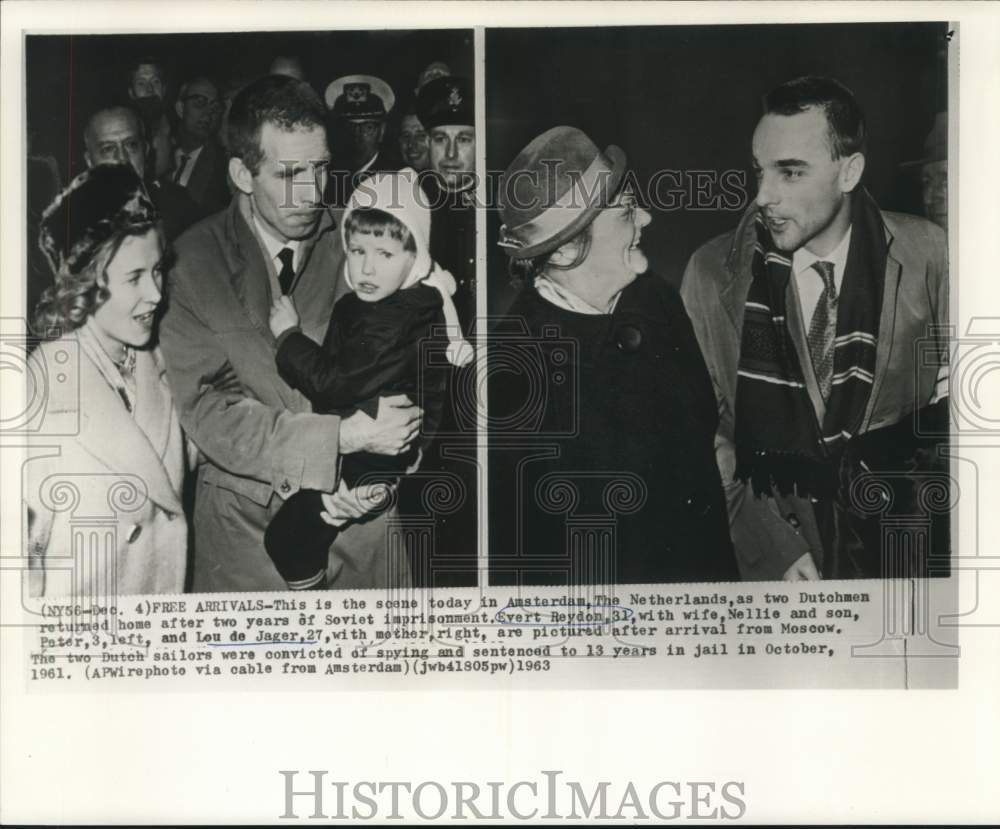 1963 Evert Reydon & de Jager with families in Amsterdam. - Historic Images