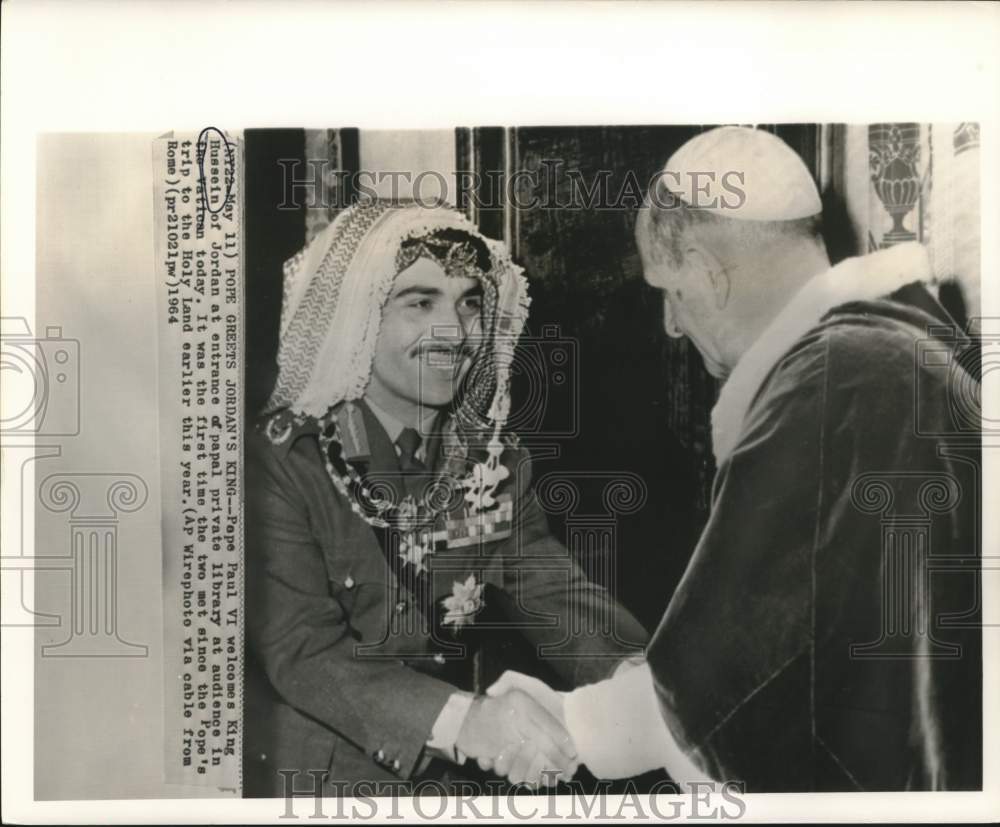 1964 Press Photo Pope Paul VI welcomes Jordan&#39;s King Hussein at Vatican in Rome - Historic Images