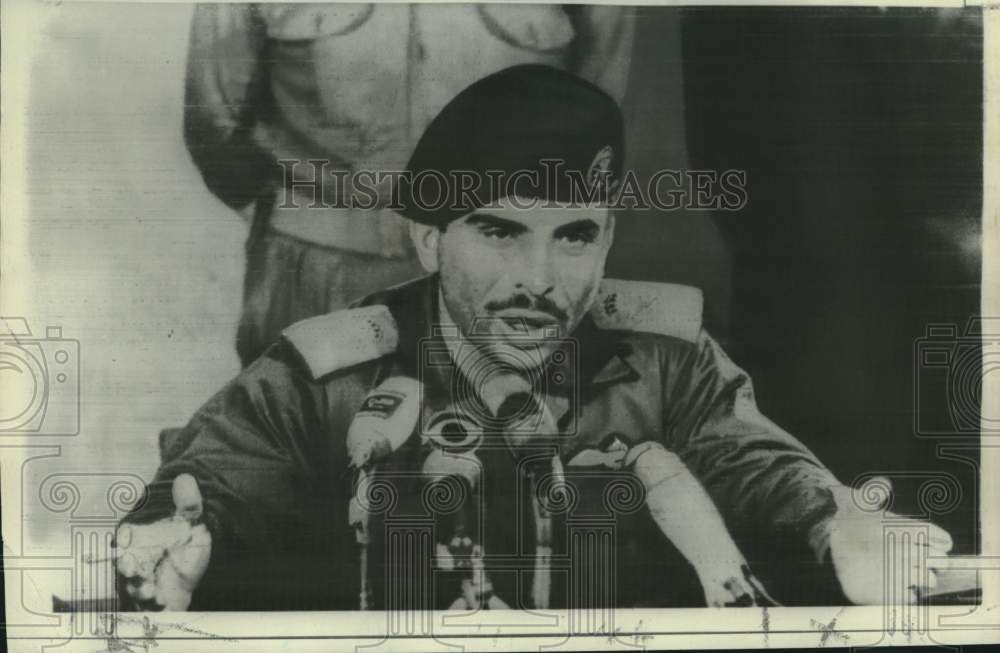 1967 Jordan&#39;s King Hussein at press conference in Amman, Jordan - Historic Images