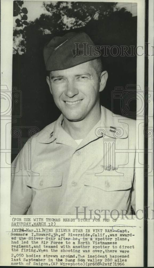 1966 Captain Sommers, presented Silver Star Award - Historic Images