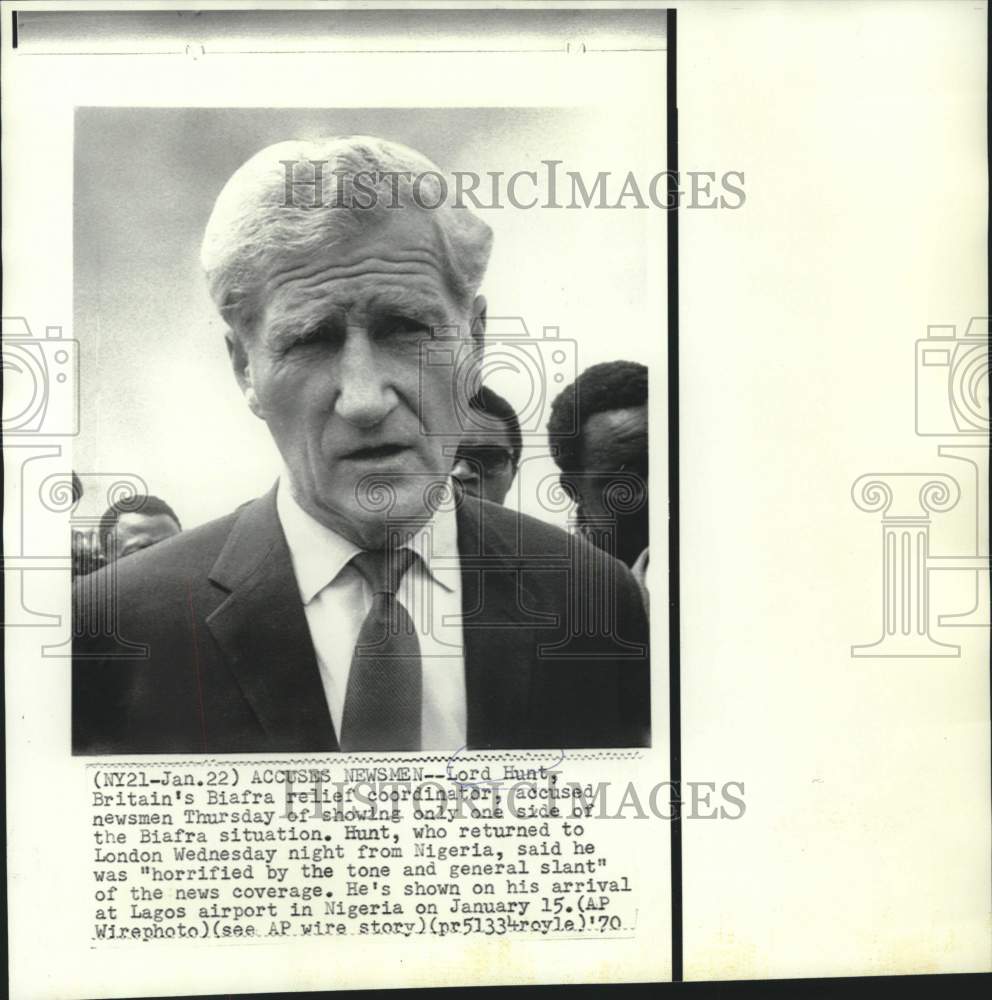 1970 Lord Hunt, Britain's Biafra relief coordinator at Lagos airport - Historic Images