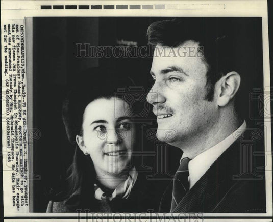 1968 Press Photo Vice President Humphrey's son, Douglas and fiancee Jan Thompson-Historic Images