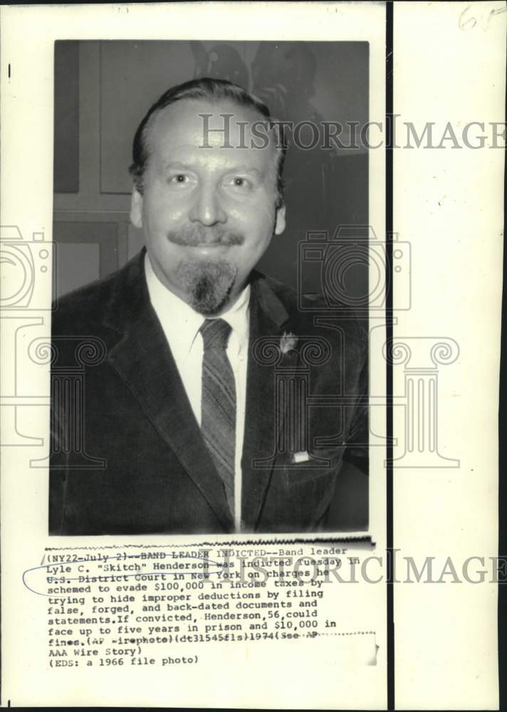 1966 Press Photo Band leader Lyle C. &quot;Skitch&quot; Henderson - Historic Images