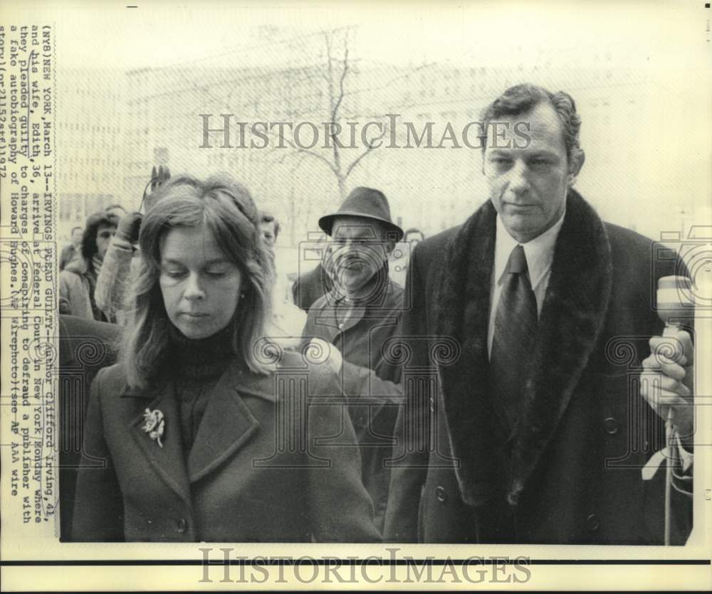 1972 Press Photo Clifford and Edith arrive at New York&#39;s Federal Court - Historic Images